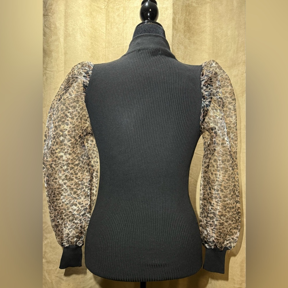 New Look Top - Picture 2 of 2